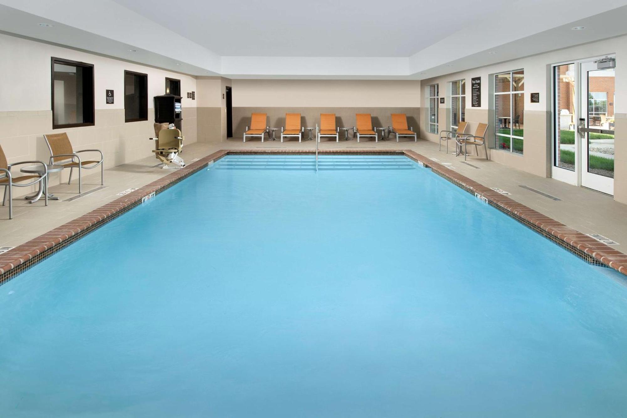 Homewood Suites By Hilton Kansas City Speedway מראה חיצוני תמונה