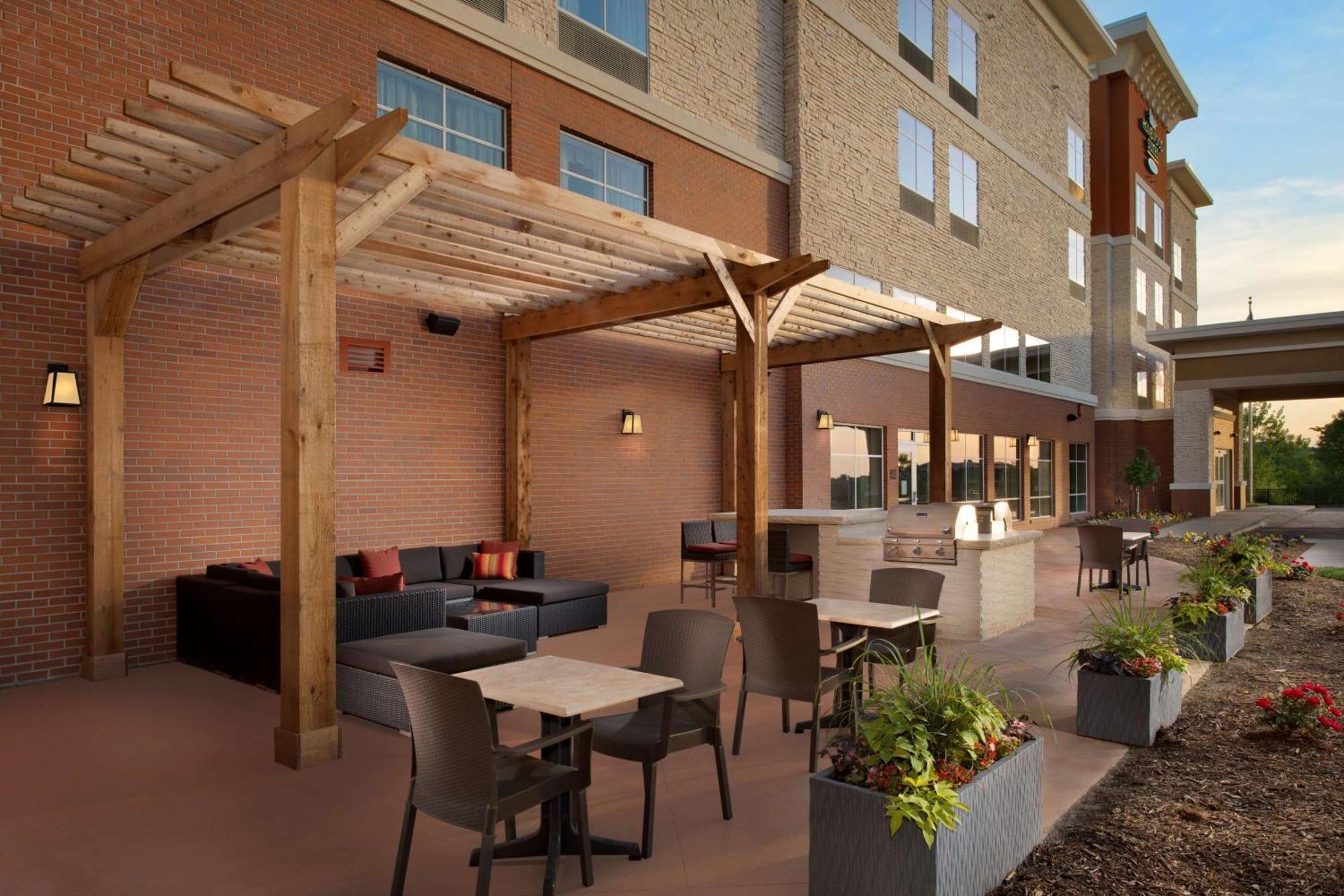 Homewood Suites By Hilton Kansas City Speedway מראה חיצוני תמונה